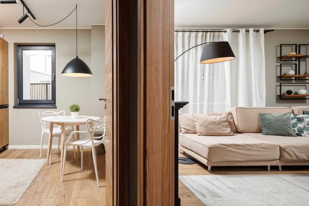 Cosmopolit Booking Brasov Ngoại thất bức ảnh