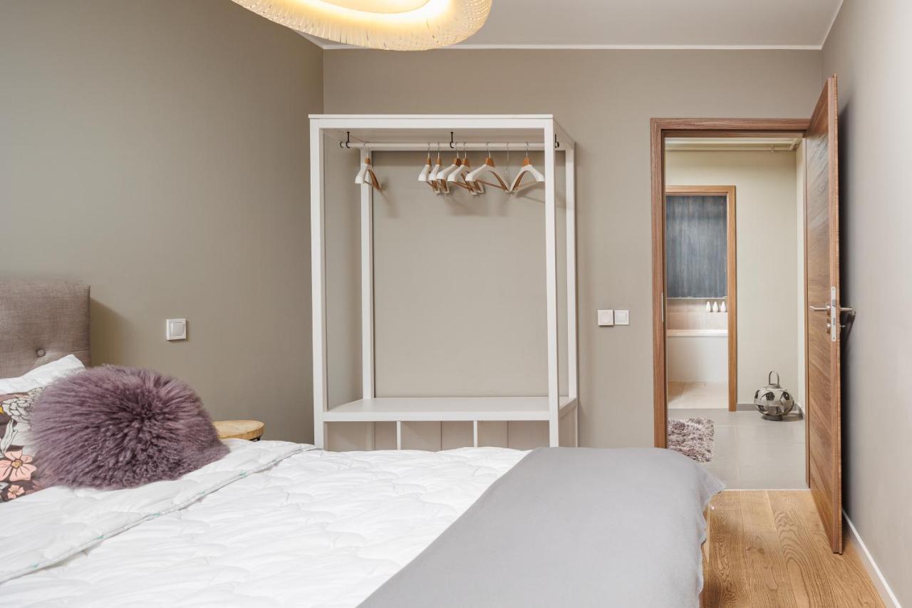 Cosmopolit Booking Brasov Ngoại thất bức ảnh