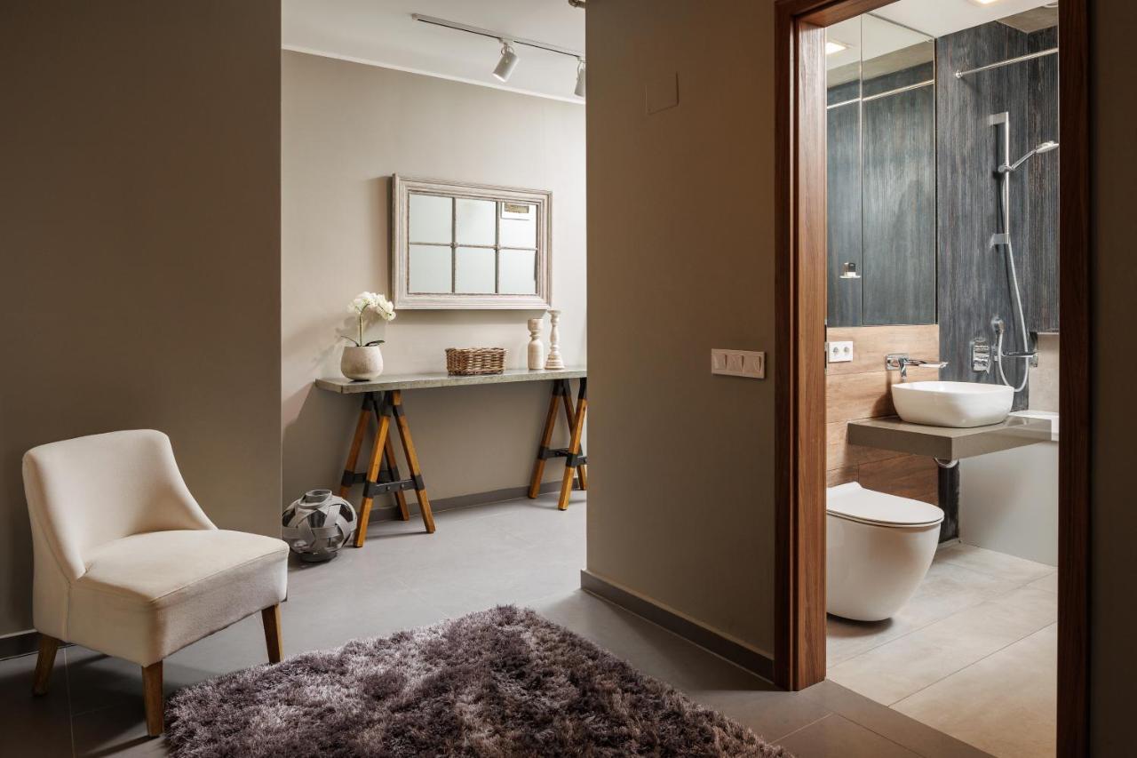 Cosmopolit Booking Brasov Ngoại thất bức ảnh