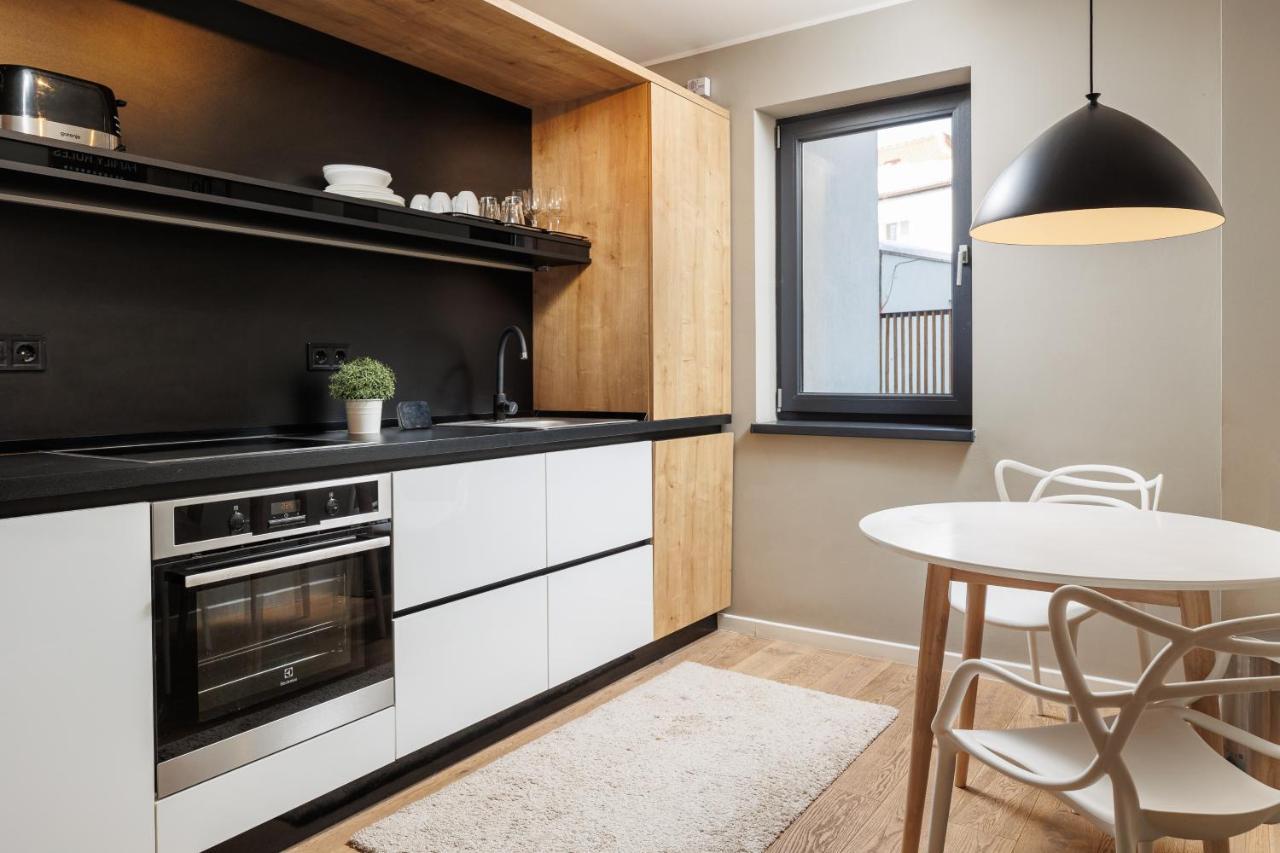 Cosmopolit Booking Brasov Ngoại thất bức ảnh