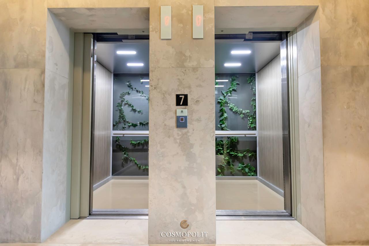 Cosmopolit Booking Brasov Ngoại thất bức ảnh