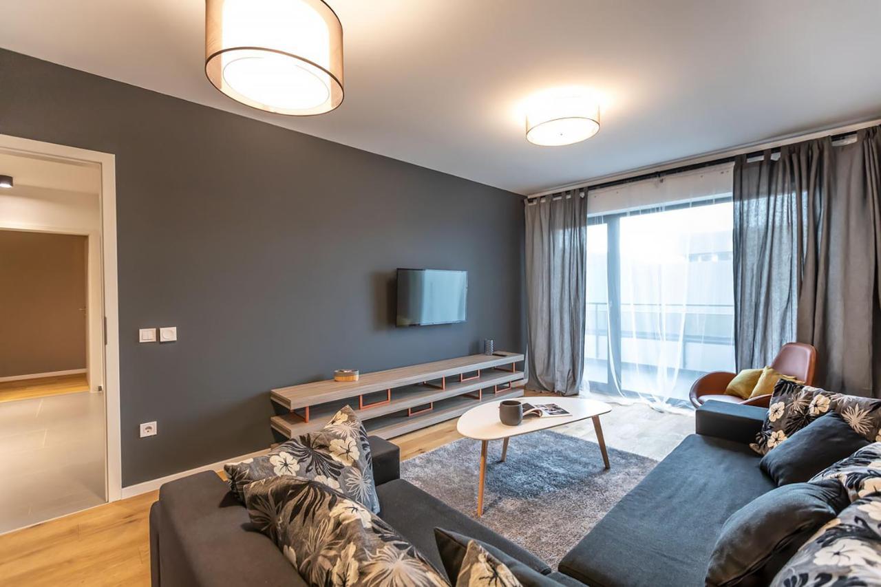 Cosmopolit Booking Brasov Ngoại thất bức ảnh