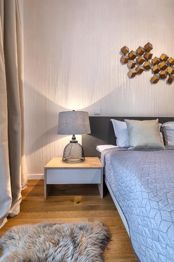 Cosmopolit Booking Brasov Ngoại thất bức ảnh